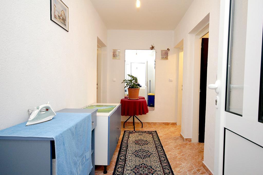 Apartmani Neda Bane Petrovac Екстер'єр фото