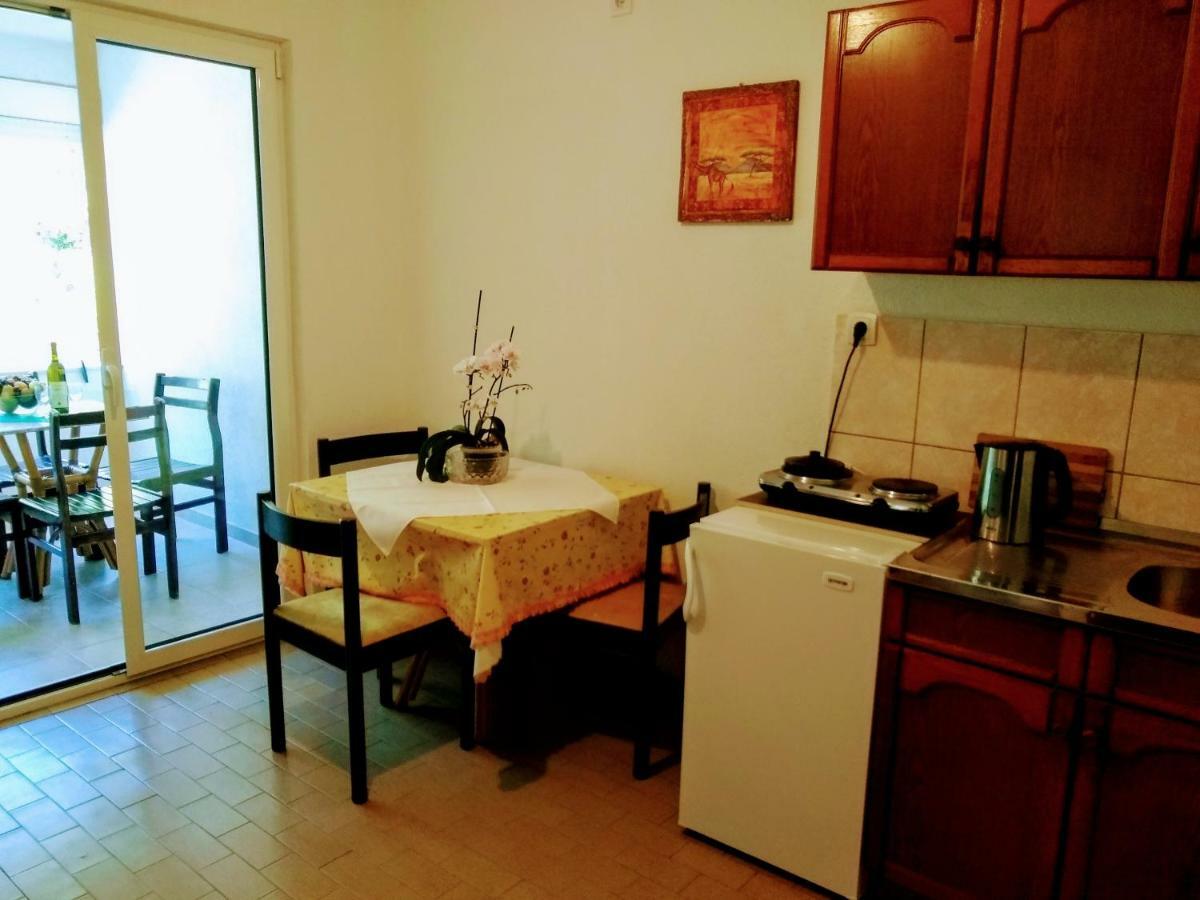Apartmani Neda Bane Petrovac Екстер'єр фото